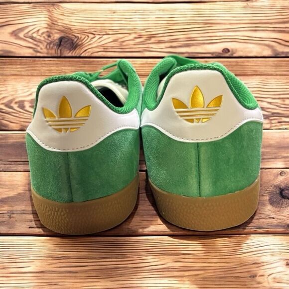 Men’s Adidas Gazelle ADV Green, White & Gum Skate Shoes Size 12